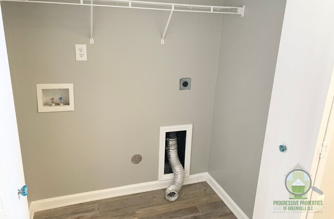 Building Photo - 516 Glenlea Ln