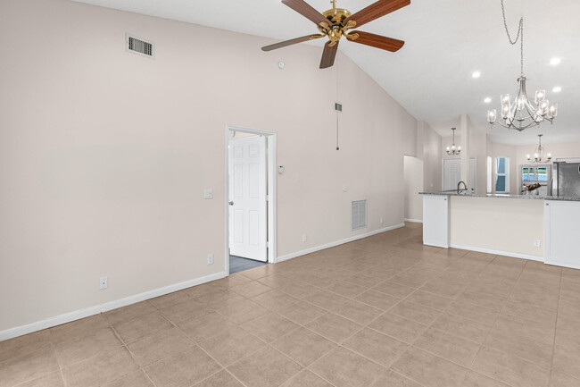Building Photo - 12235 Forest Greens Dr
