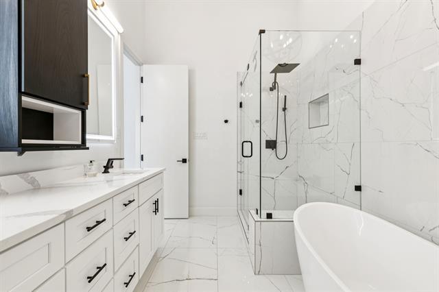 Building Photo - 4948 Blaynes View Dr