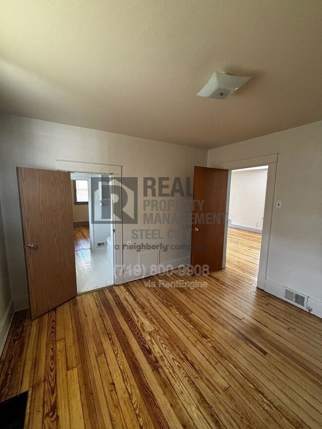 Building Photo - 1811 E Evans Ave