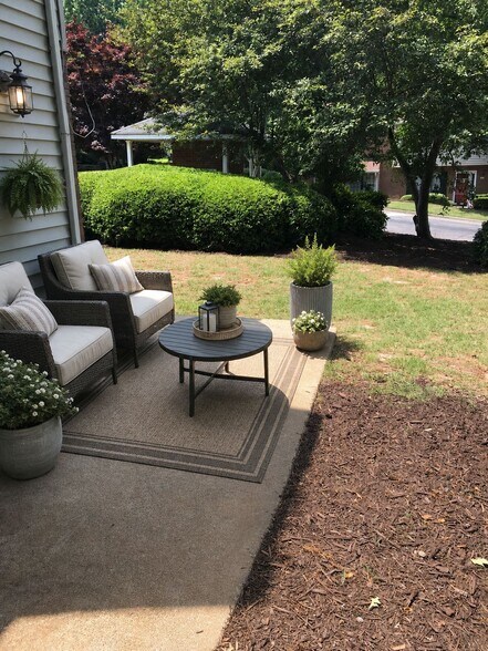 Private patio - 2110 Newport Lndg