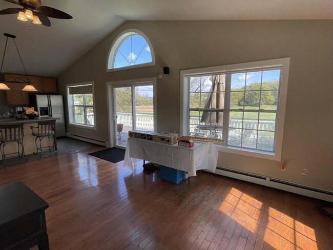 Building Photo - 67 Graham Rd