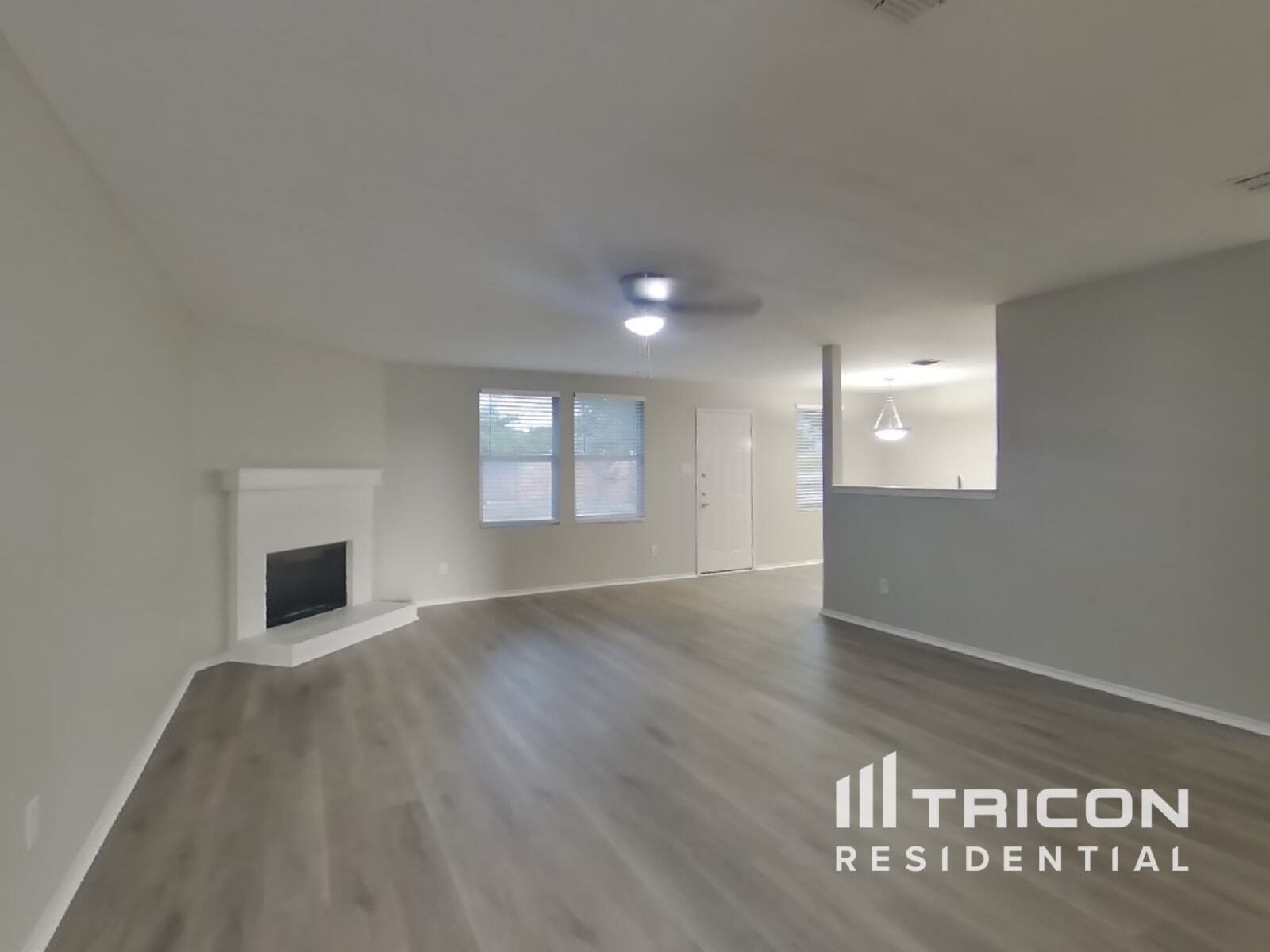 Building Photo - 1405 Englewood Dr