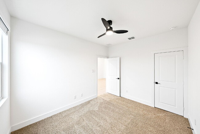 Building Photo - Brand-New, Never-Lived-In Townhome – A San...