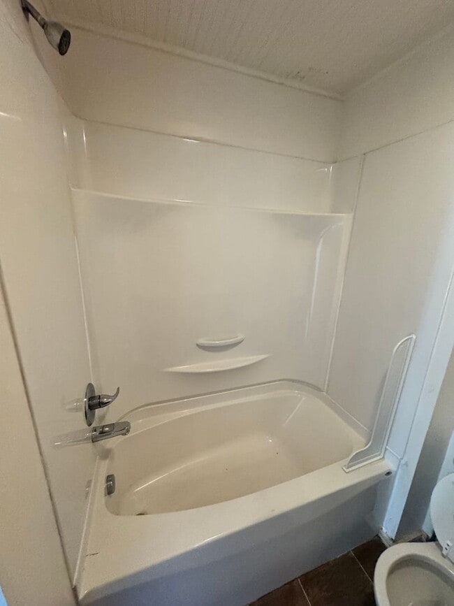 Building Photo - 2/1 House in Downtown Shelby, NC