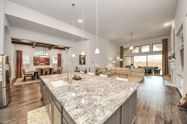 Building Photo - 23606 Verge Sims Dr