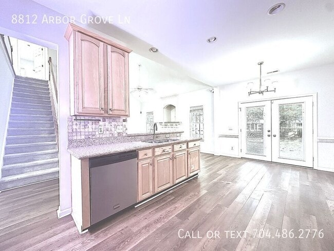 Building Photo - 8812 Arbor Grove Ln