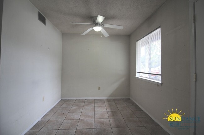Building Photo - Great 1 Bedroom Unit in Niceville