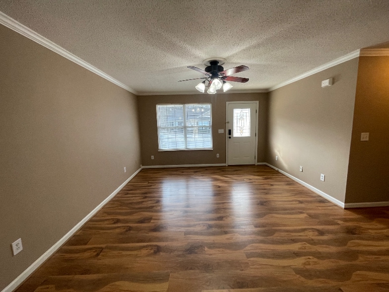 Building Photo - 258 Dumplin Ln