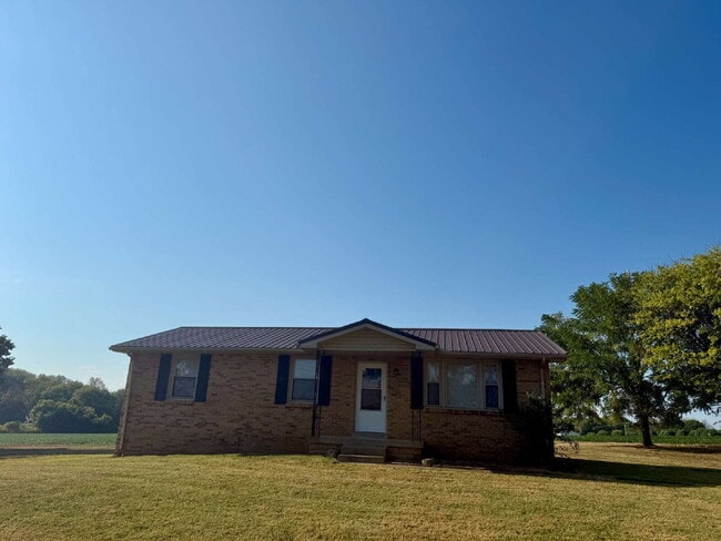 Building Photo - 3BR/2BA Home in Springfield surrounded by ...