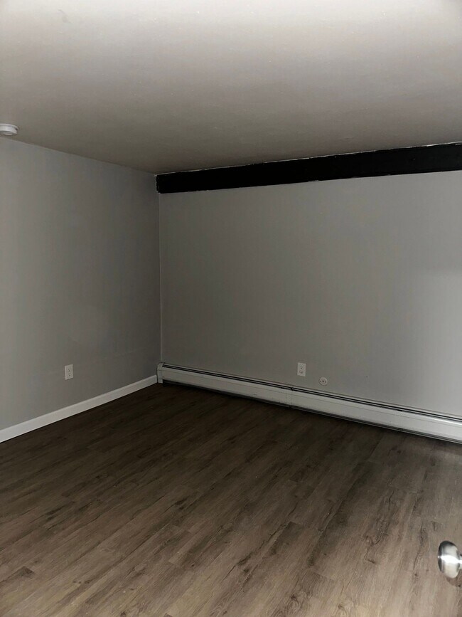 Building Photo - 54 Old Concord Turnpike