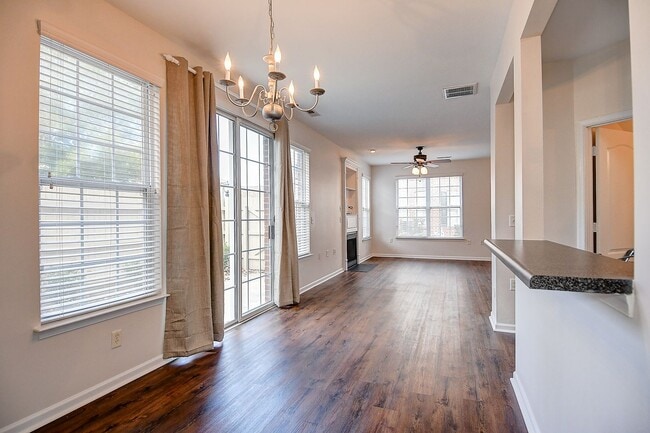 Building Photo - FOR RENT - VIRGINIA BEACH