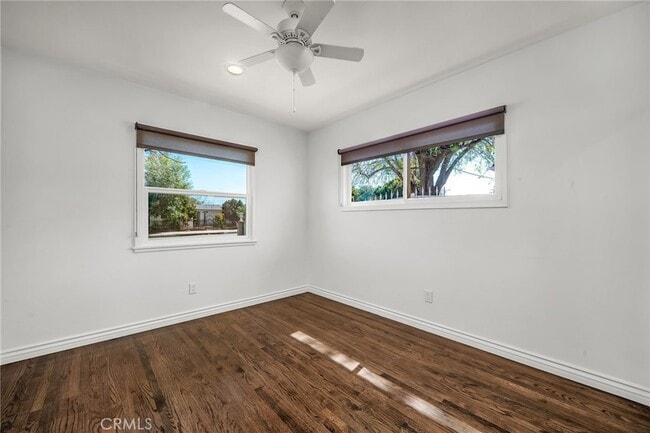 Building Photo - 6139 Tampa Ave