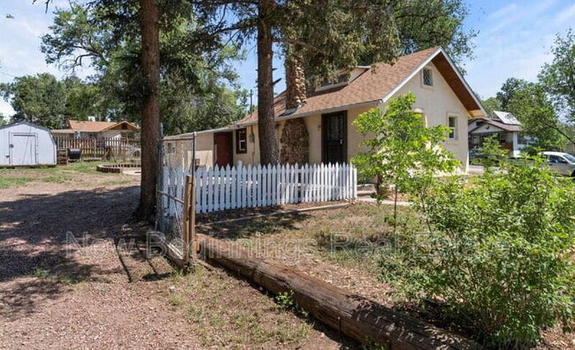 Primary Photo - 2028 E Dale St