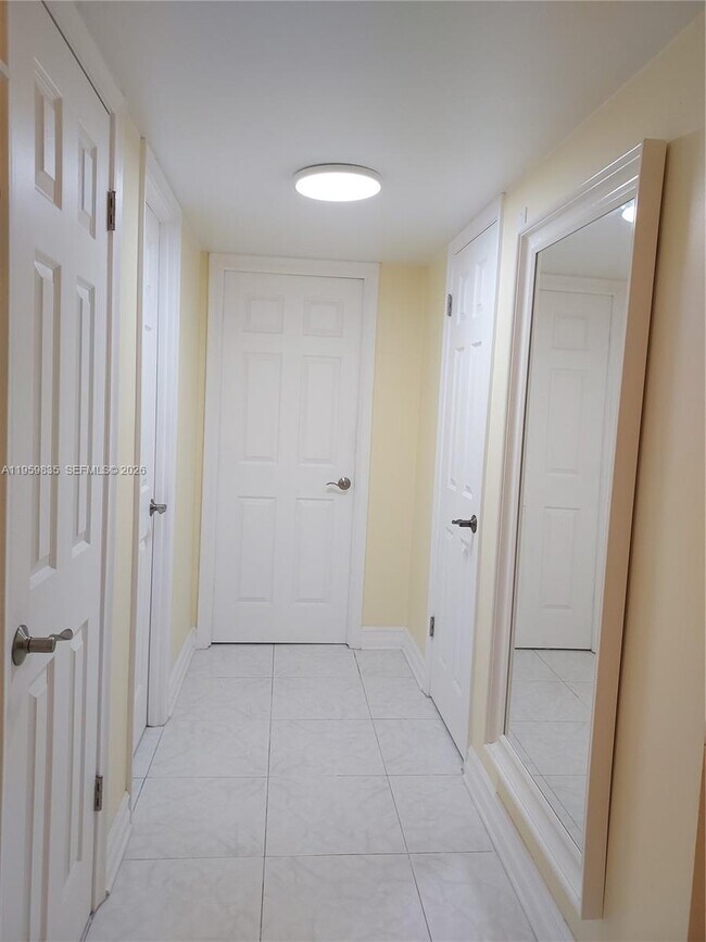 Building Photo - 137 Golden Isles Dr