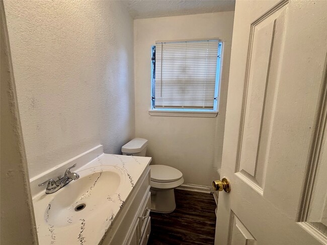 Building Photo - 7211 Orlando St