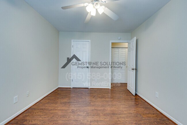 Building Photo - 1705 Granville Rd