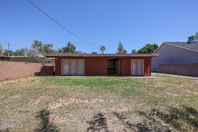 Building Photo - 7030 N 14th Ave
