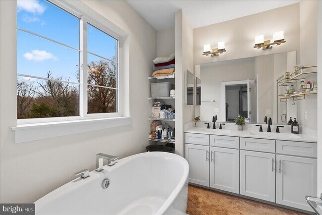 Building Photo - 4902 Trail Vista Ln