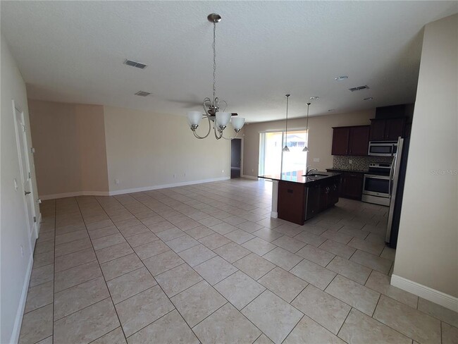 Building Photo - 1497 Softshell St