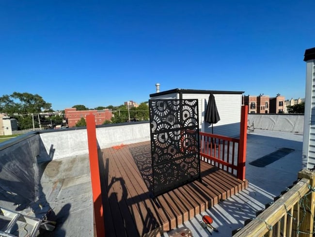 Building Photo - 468 E 42nd St