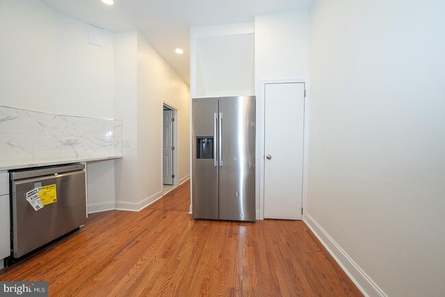 Building Photo - 168 Kalos St