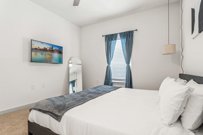 Building Photo - 14532 Star Water Rd