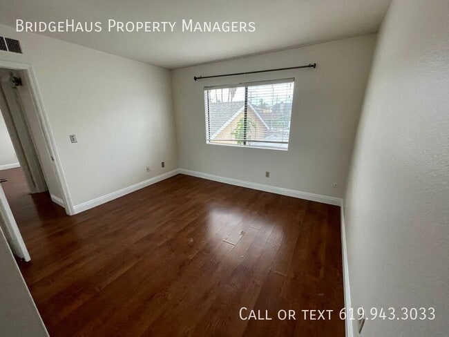 Building Photo - 3988 Iowa St