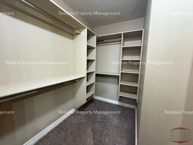 Building Photo - 565 Pioneer Rd