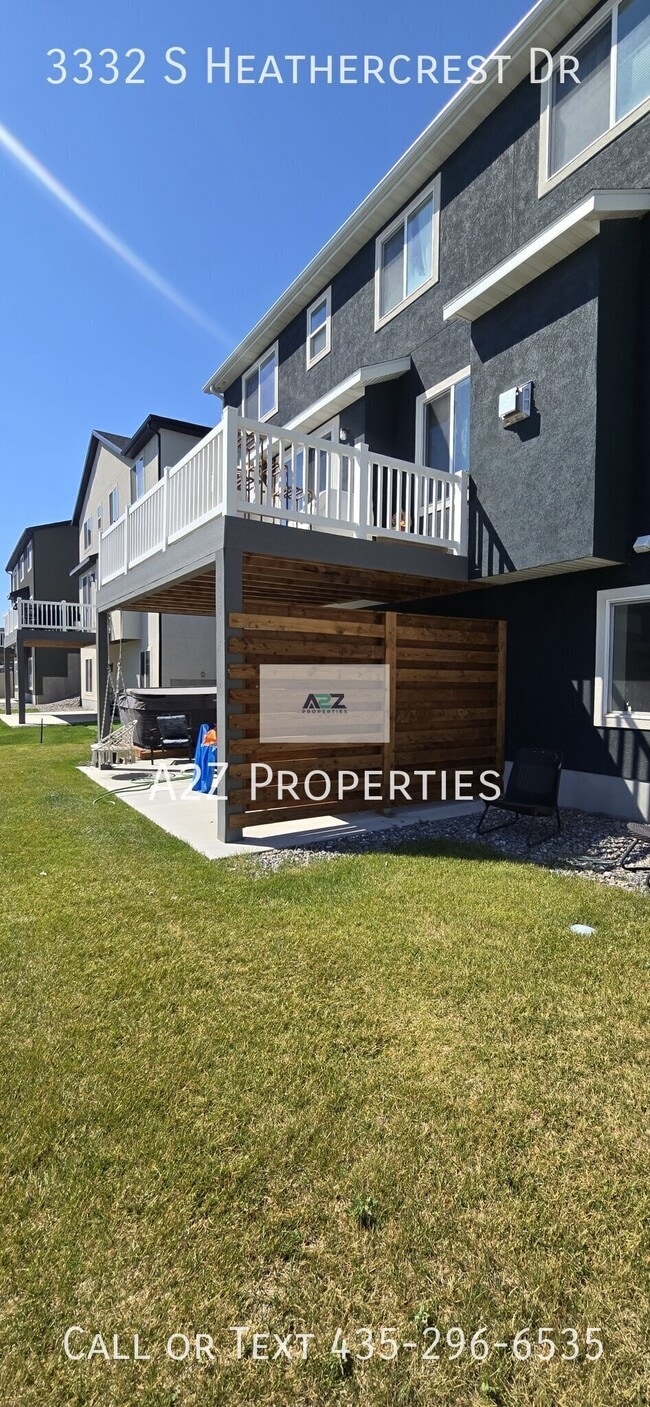 Building Photo - 3332 S Heathercrest Dr