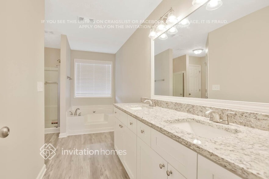 Building Photo - 3422 Kittery Dr SW