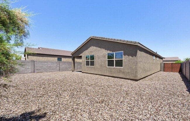 Building Photo - 36426 N Tatonga Trail