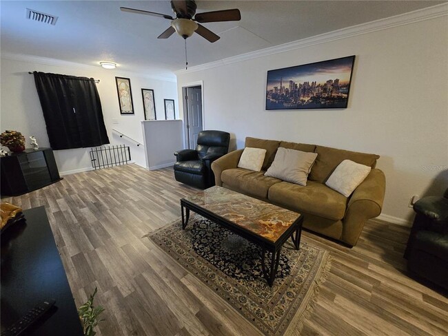 Building Photo - 690 Percheron Cir