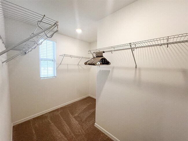 Building Photo - 868 Longboat Dr