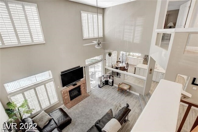 Building Photo - 7 Old Lake Cir