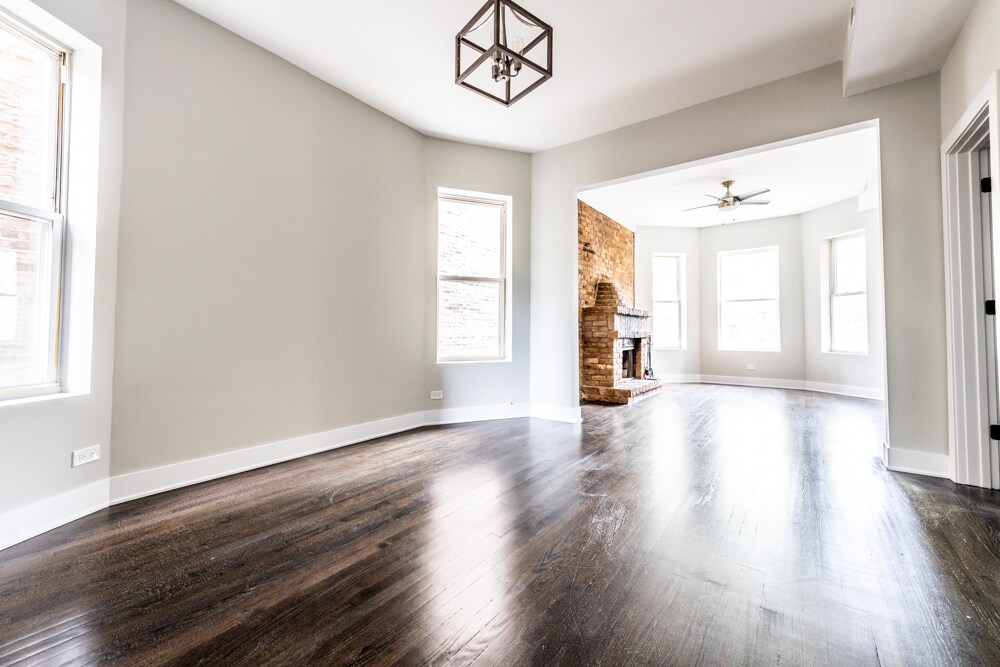 Building Photo - 1435 N Washtenaw Ave