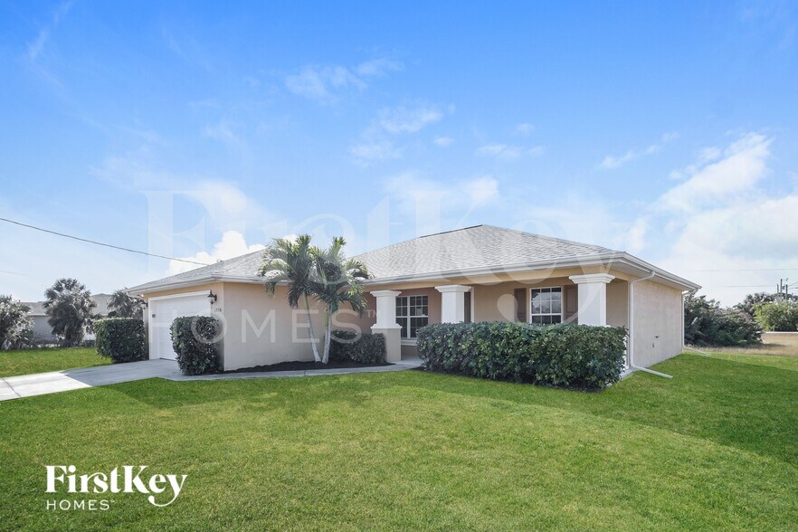 Building Photo - 4026 NE 22nd Ave