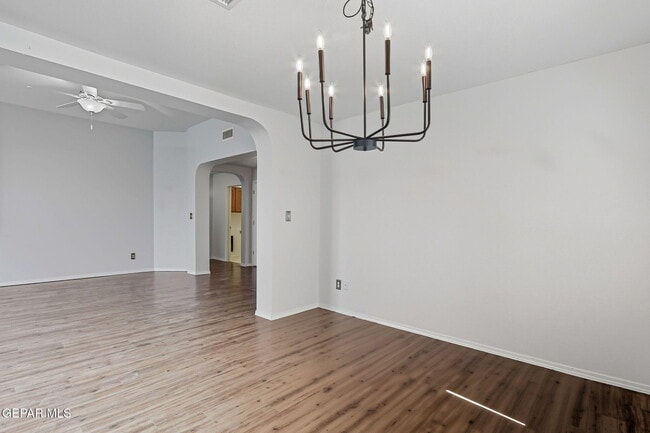 Building Photo - 6933 Jericho Tree Dr