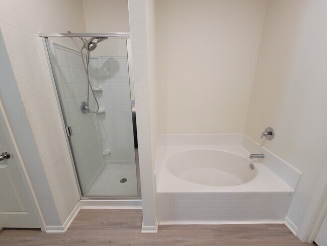 Building Photo - 10793 Castle Rock Dr