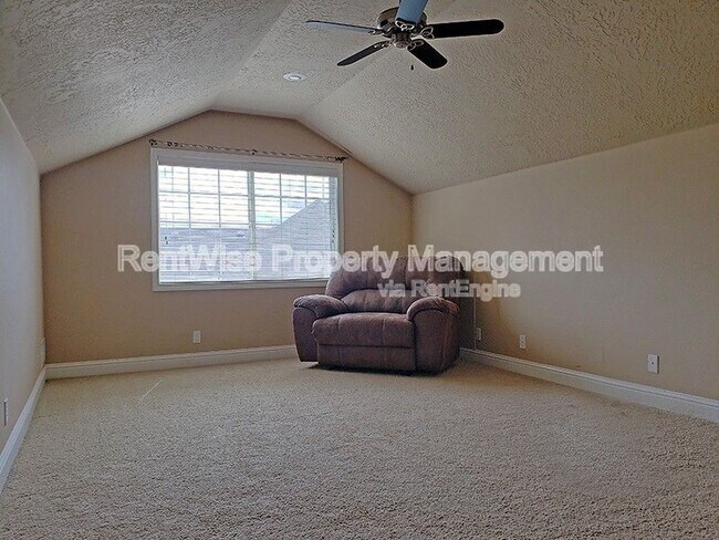 Building Photo - 1473 N Watson Way