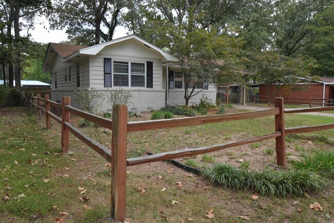 Building Photo - 5709 Windamere Dr