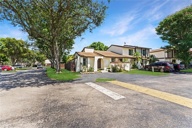 Building Photo - 6701 SW 129th Ct