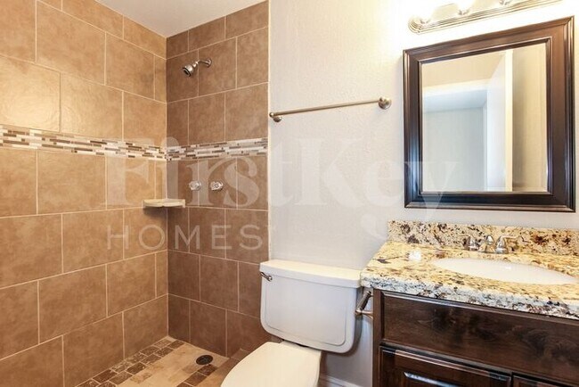 Building Photo - 5627 W Sunnyslope Ln