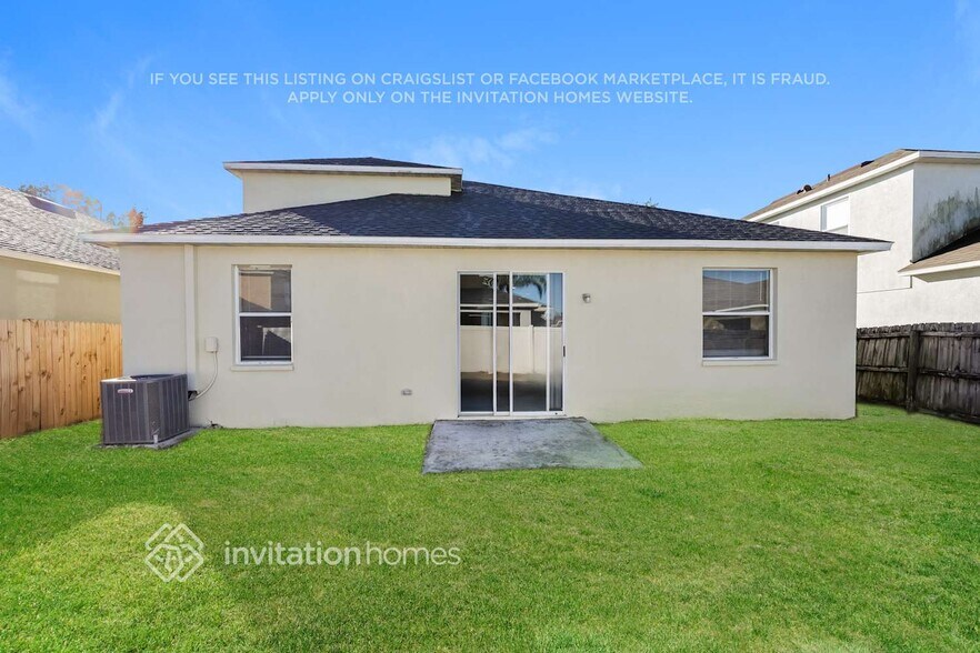 Building Photo - 11504 Village Brook Dr