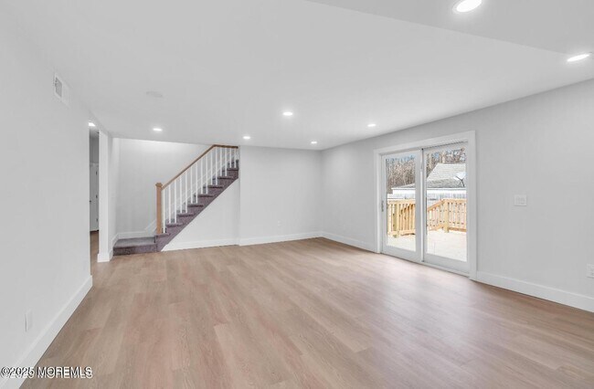 Building Photo - 23A Stoney Hill Rd