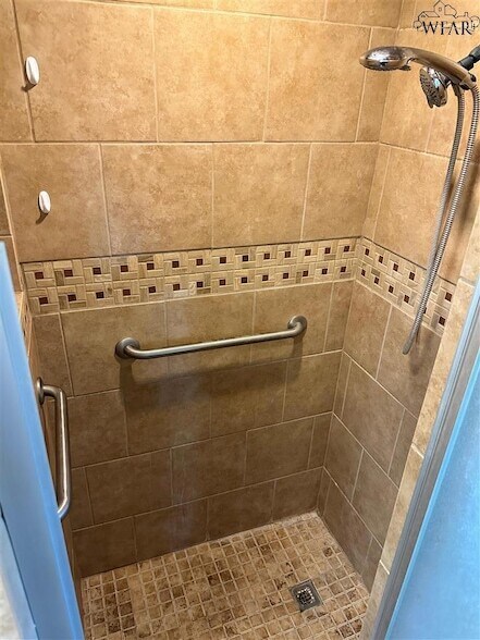 Building Photo - 1211 Amherst St