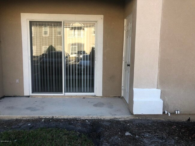 Building Photo - 6099 Maggies Cir