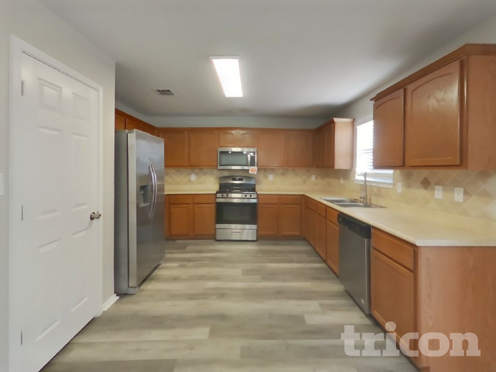 Building Photo - 7034 Daybreak Peaks