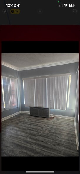 Building Photo - 5309 W Jackson Blvd