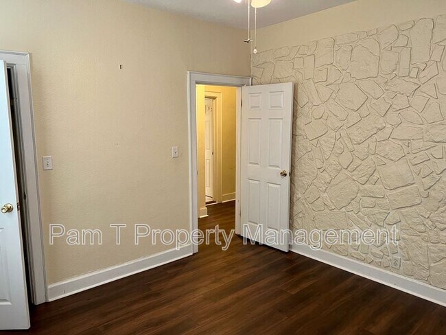 Building Photo - 75 Rommel Ave